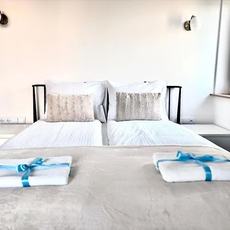 Villa White Glove Michalki
